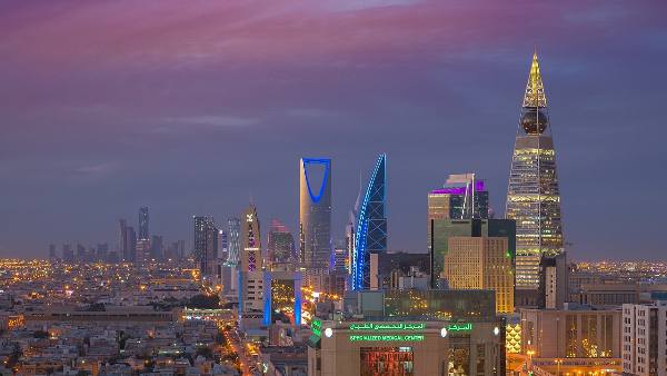 السياحة في الرياض من العراق 2026
